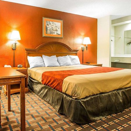 Montpelier Rodeway Inn מראה חיצוני תמונה