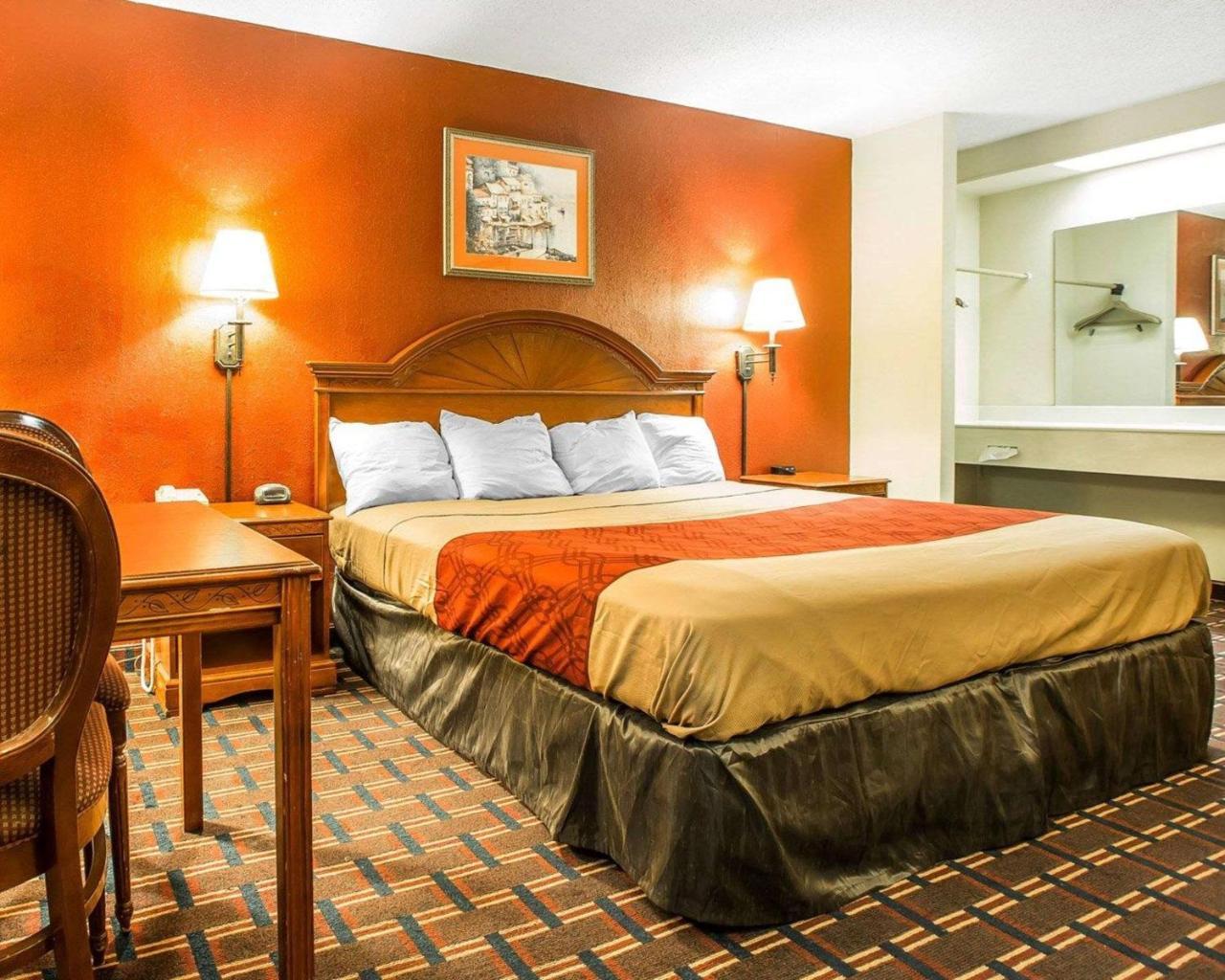 Montpelier Rodeway Inn מראה חיצוני תמונה