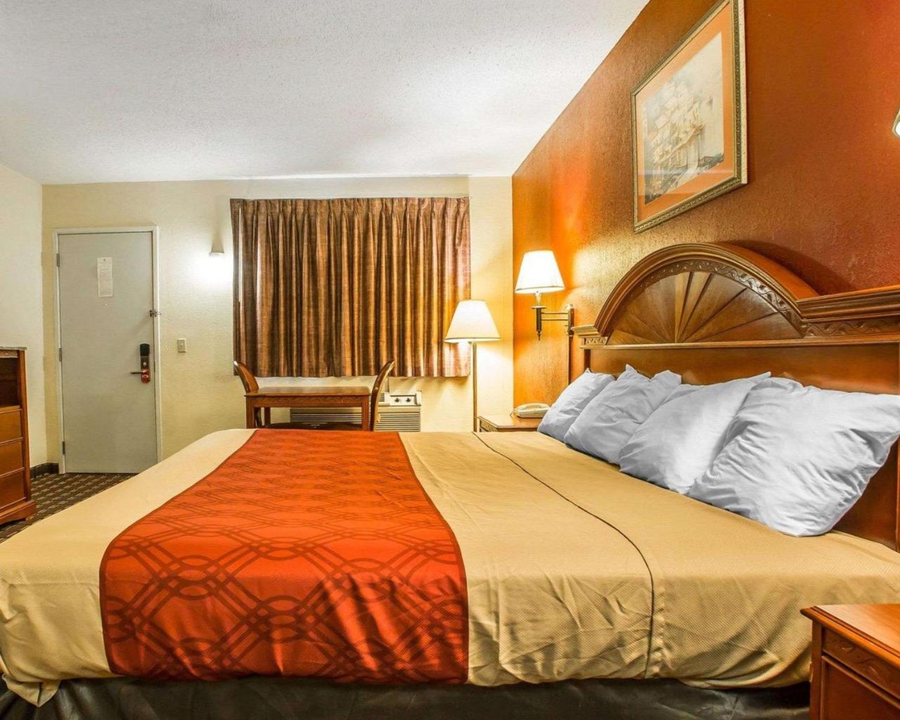 Montpelier Rodeway Inn מראה חיצוני תמונה