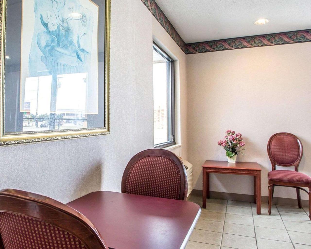 Montpelier Rodeway Inn מראה חיצוני תמונה